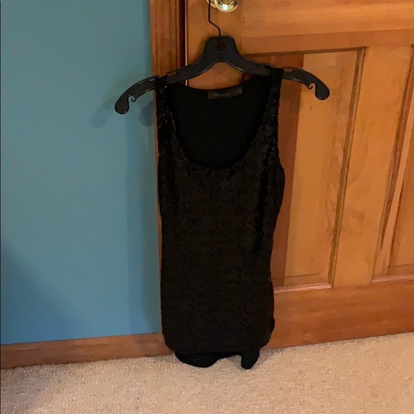 Top - Picture 2 of 3